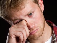 Резкая боль в глазу